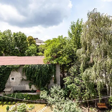 Apartman Picasso In A Park Area Lviv