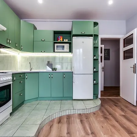 Picasso In A Park Area Appartement *